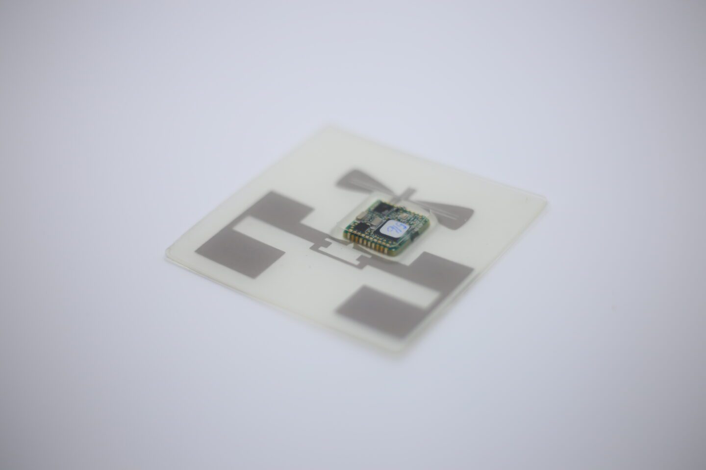 Tag Moblization Geotracking flexible tag for the Industry 4.0