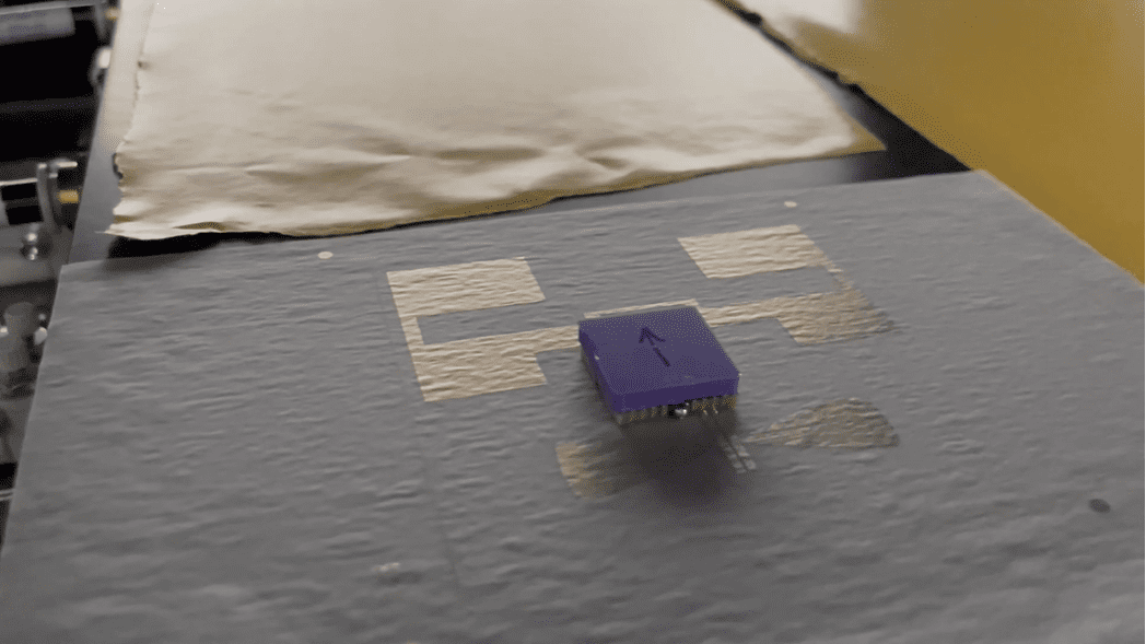 Geotracking flexible tag for the Industry 4.0